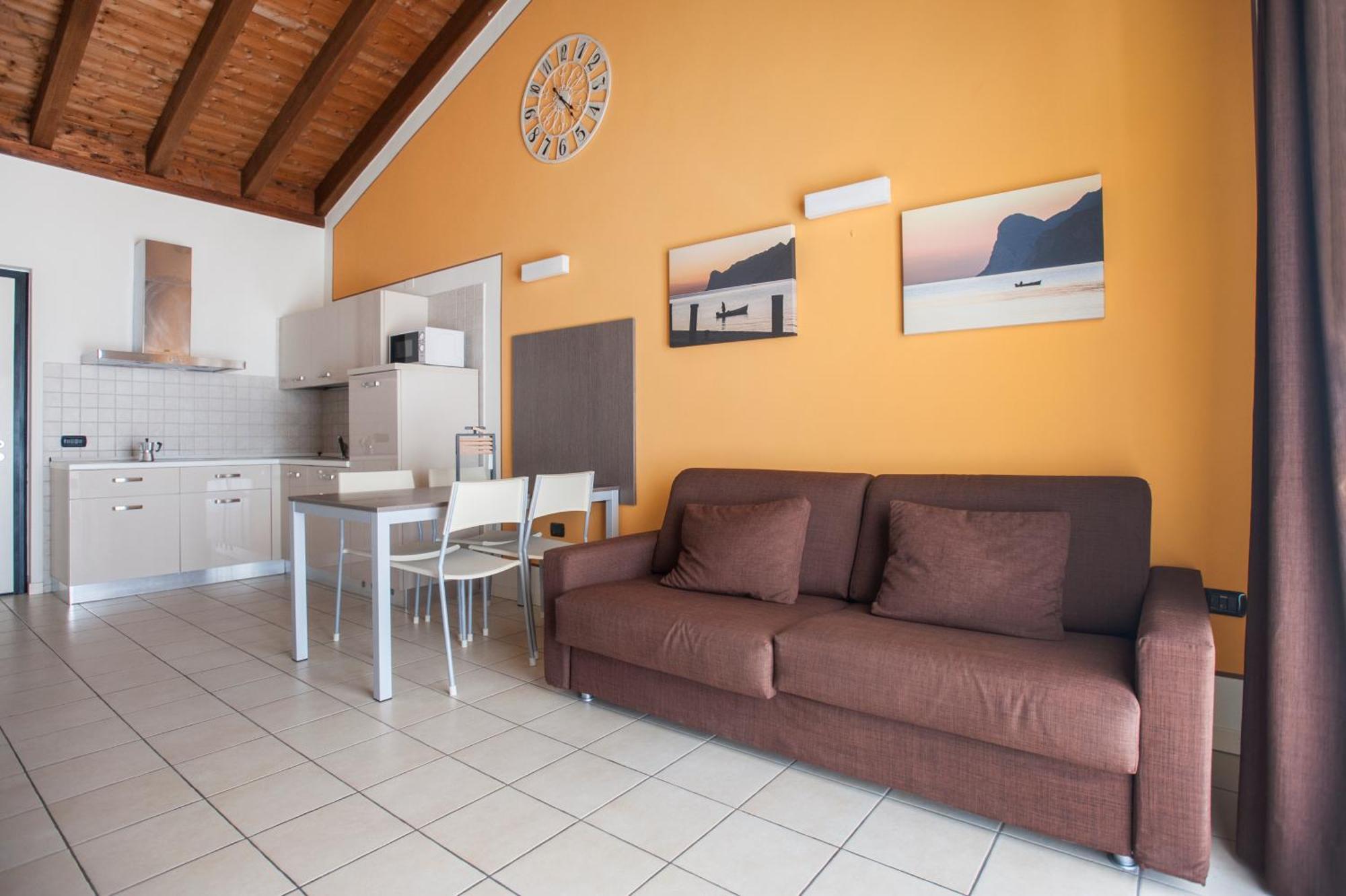 Residence Maroadi Torbole Sul Garda Dış mekan fotoğraf