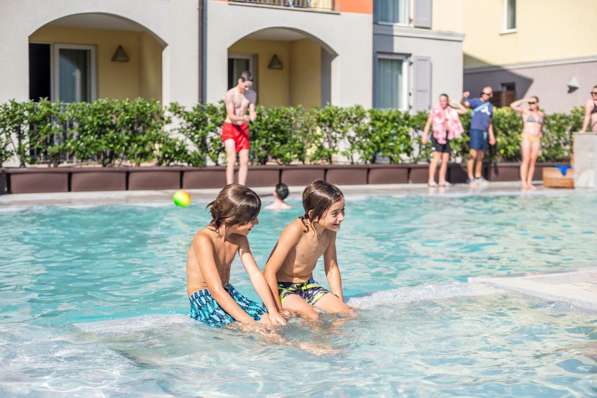 Residence Maroadi Torbole Sul Garda Dış mekan fotoğraf
